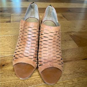 Franco Sarto Ankle Bootie Size 7